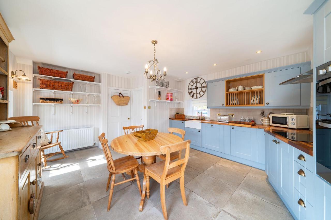 Thrums Cottage Kirriemuir Buitenkant foto