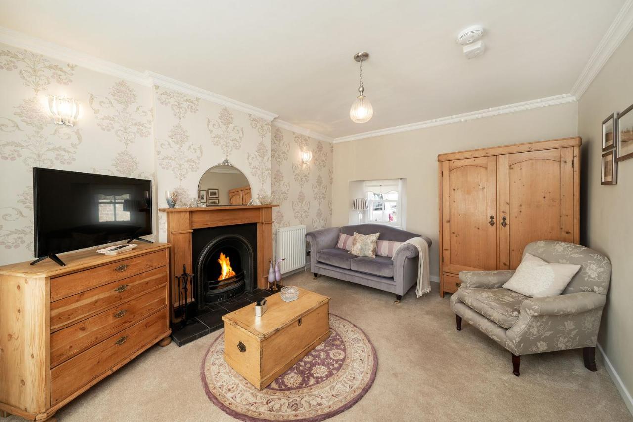 Thrums Cottage Kirriemuir Buitenkant foto